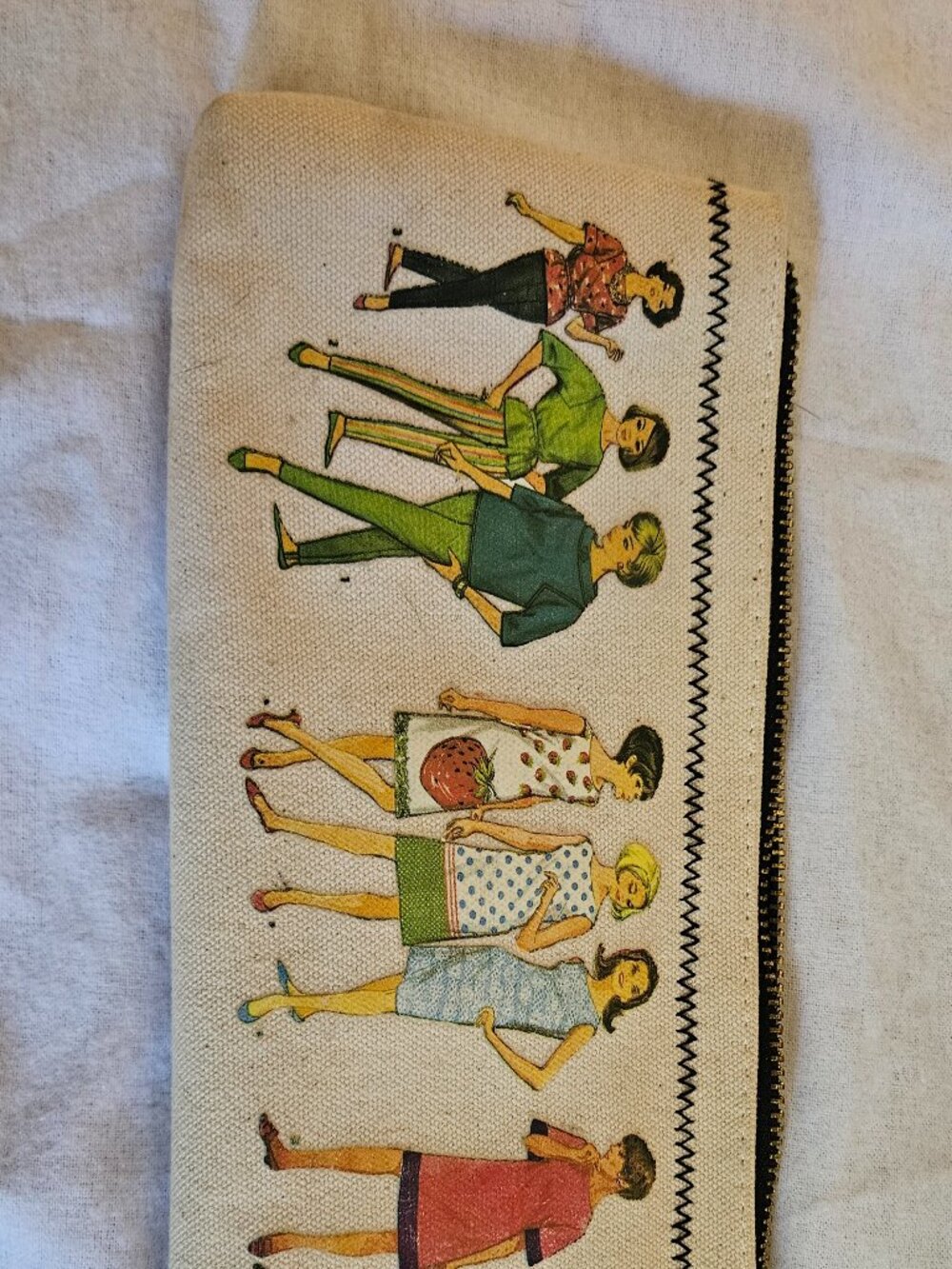 Retro print canvas make up bag